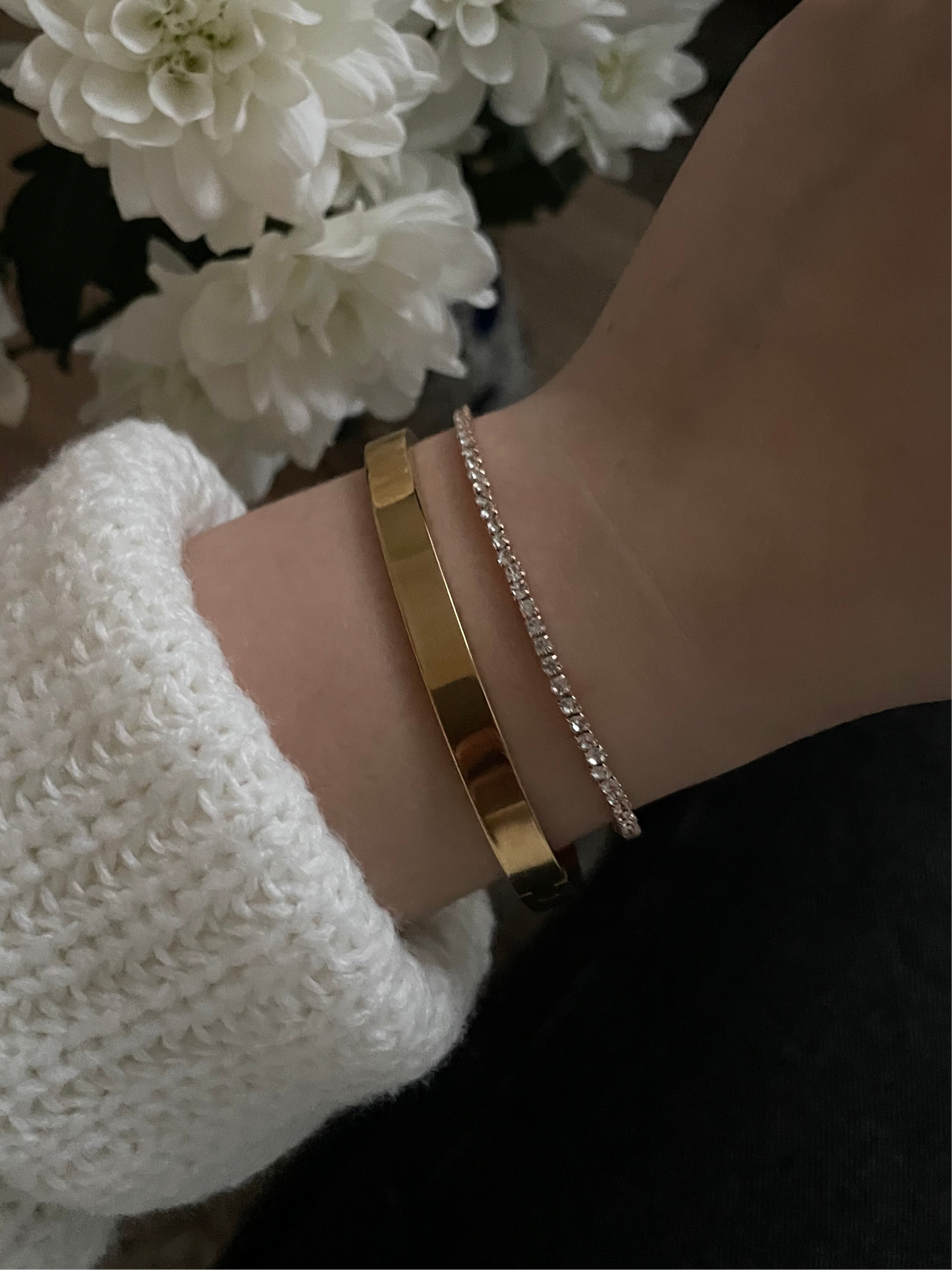 2x bangle stack, golden bracelet set