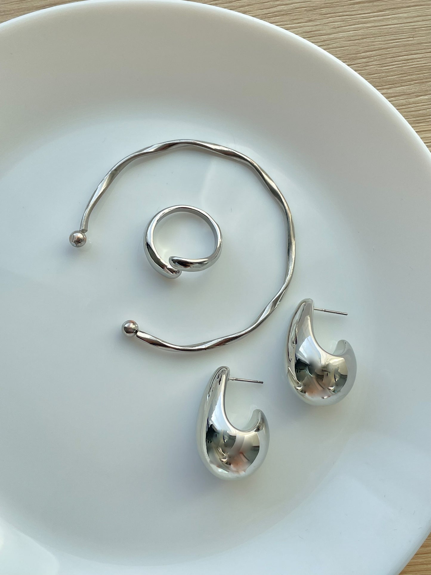 Silver Jewelry set, Chunky Silver Teardrop Earrings, Bottega Drop earrings, Kylie earrings, Silver plated, Adjustable ring and bracelet