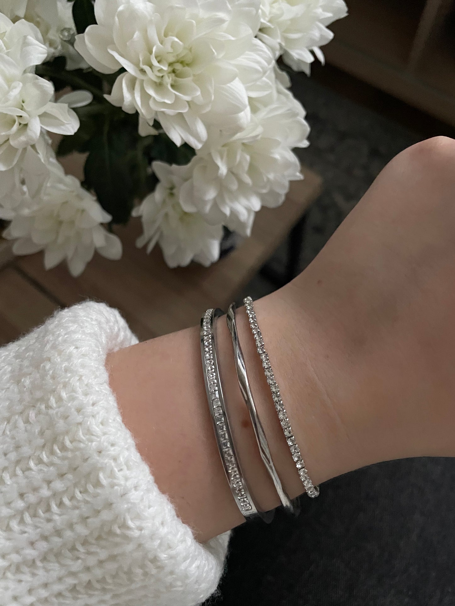 3x bangle stack, silvery bracelet set