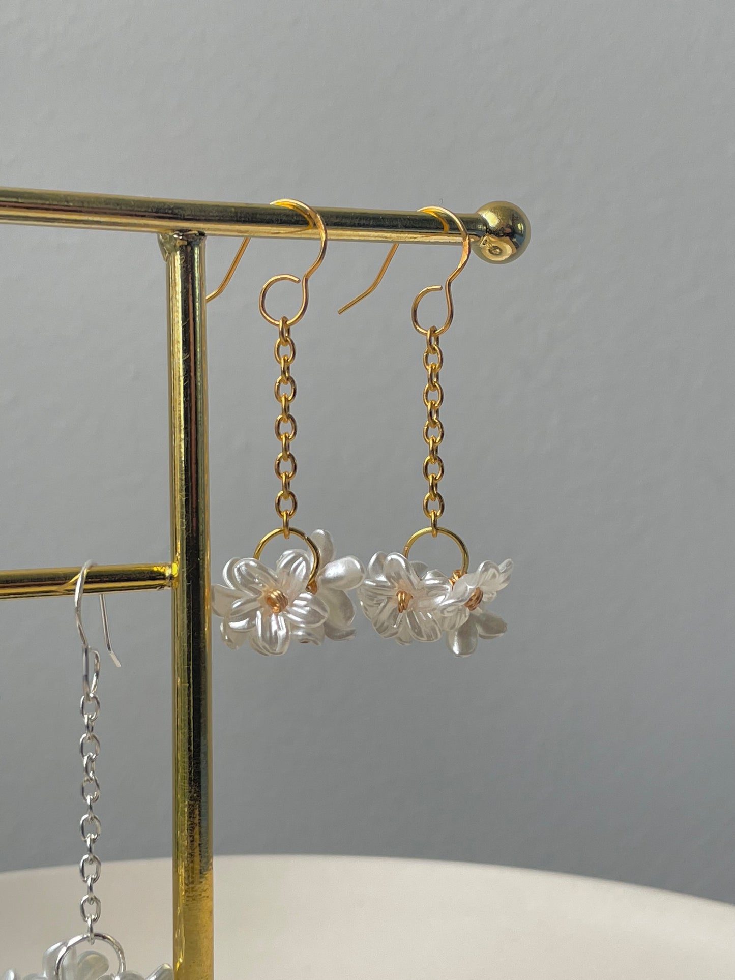 Long Flower Dangle Drop earrings, Floral earrings, Glass  teardrop earrings with delicate white flowers, handmade in Finland