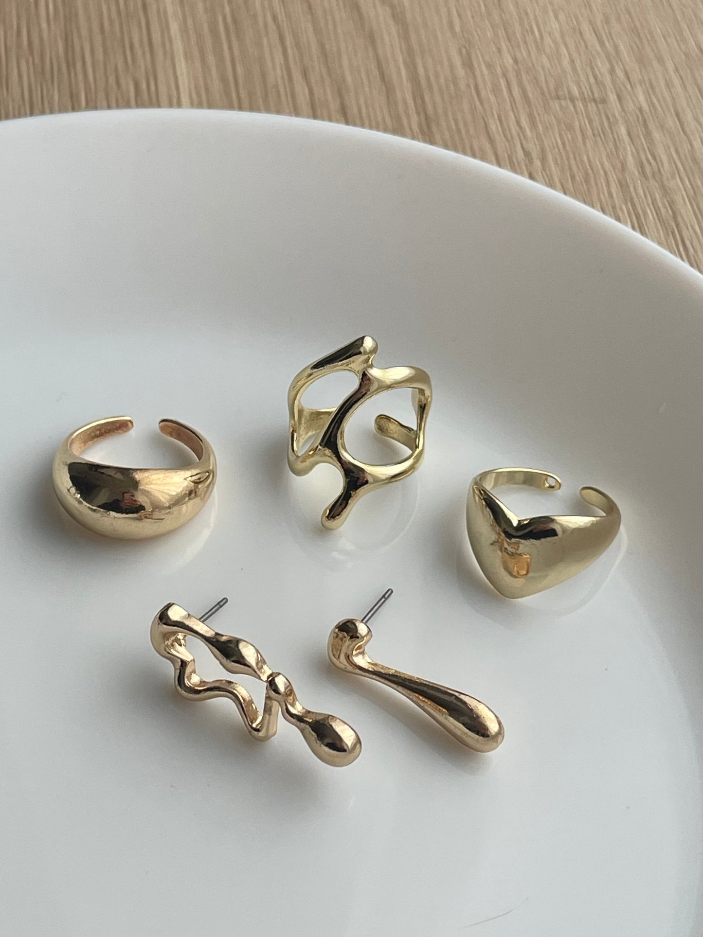 3x Rings + Earrings, Gold liquid metal jewelry set, Irregular unique design Y2K stacking rings, geometric accessories, liquid metal jewelry earrings