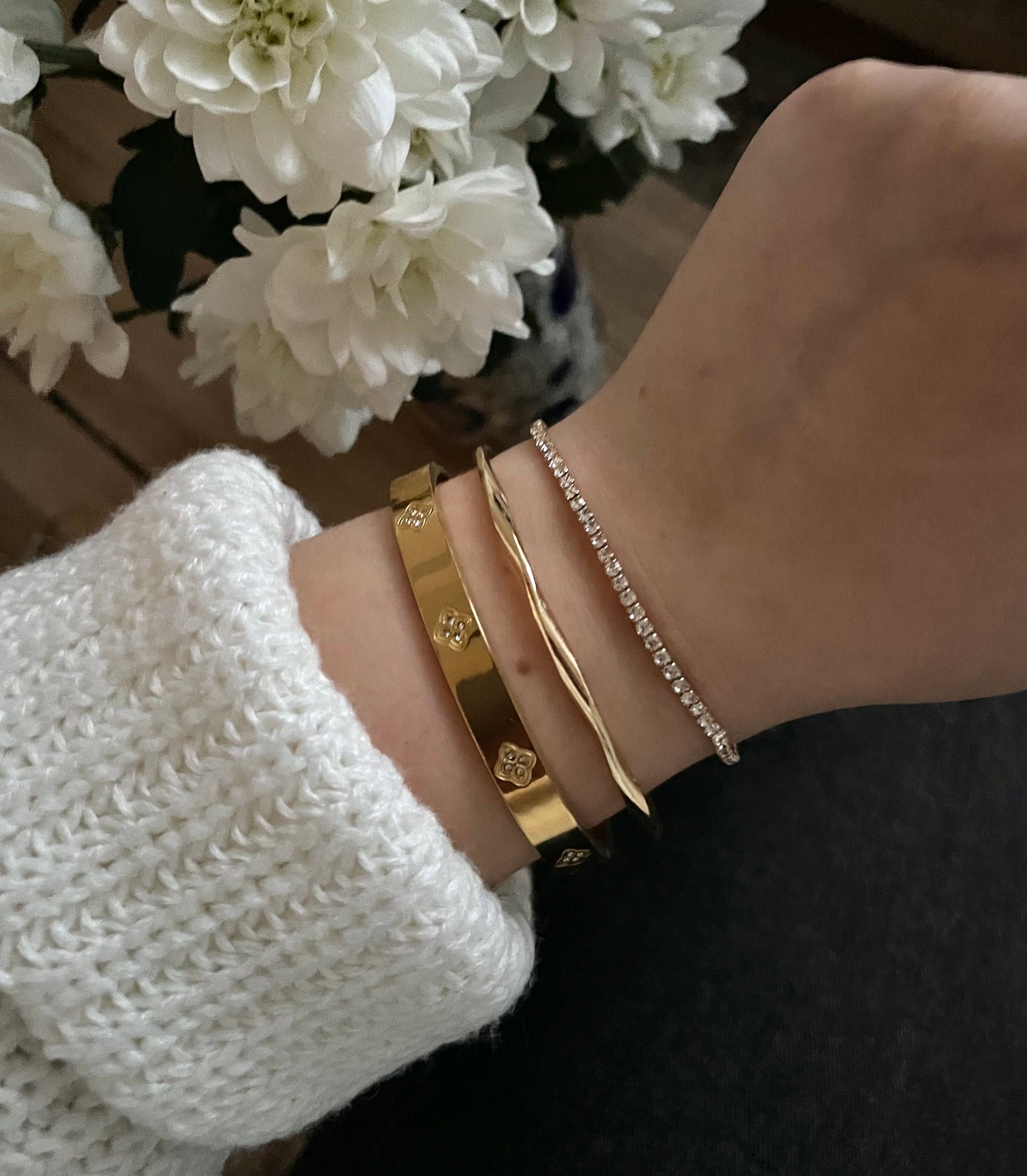 3x bangle stack, golden bracelet set