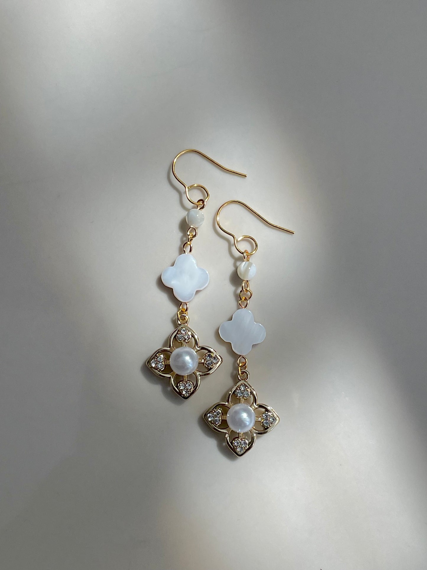 Pearl Clover Dangle Drop earrings, Natural fresh water pearl, handmade in Finland