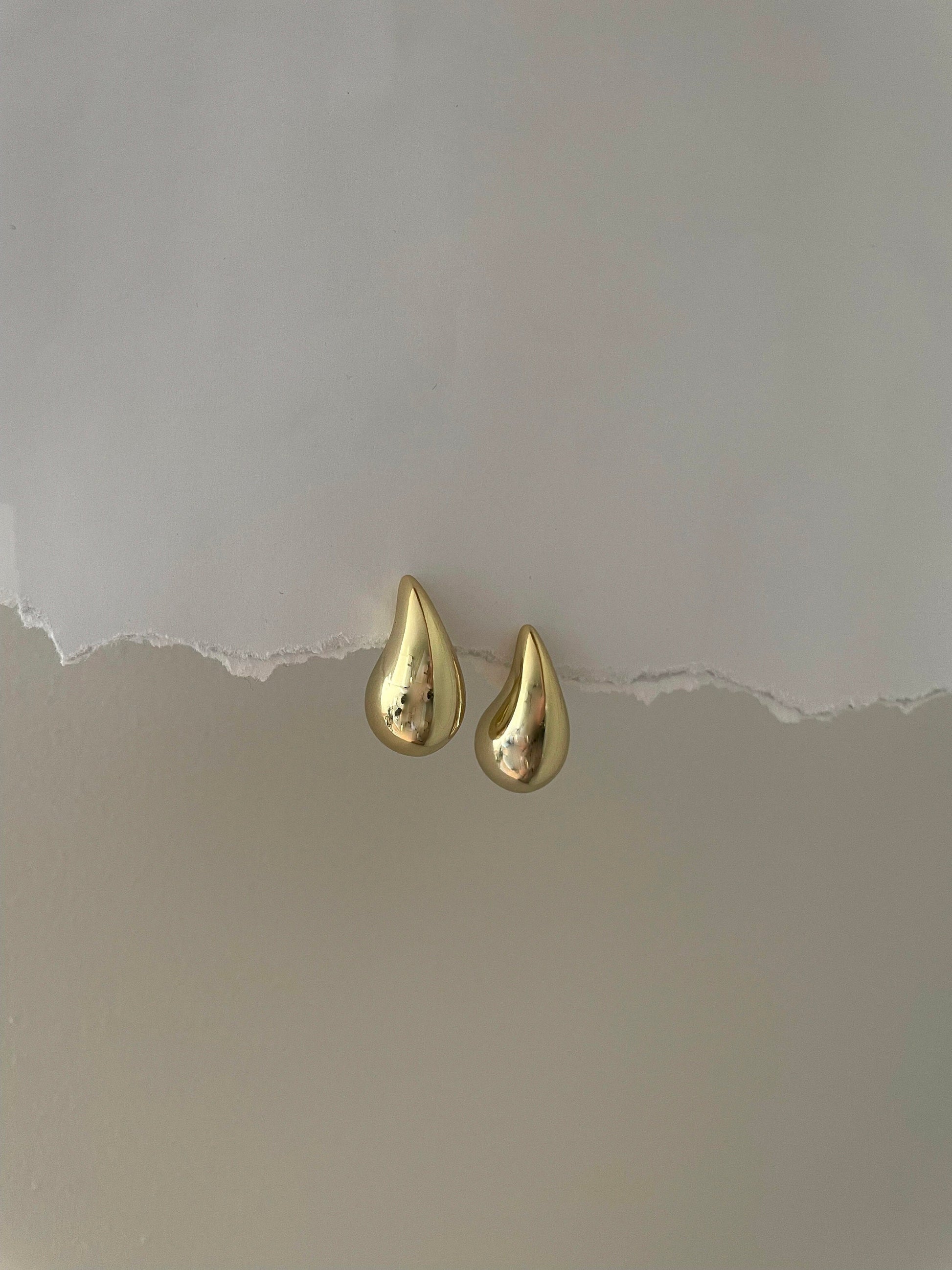 Chunky Gold Teardrop Earrings, Bottega Drop earrings, Gold Kylie earrings, 18K Gold plated Chunky Hoops