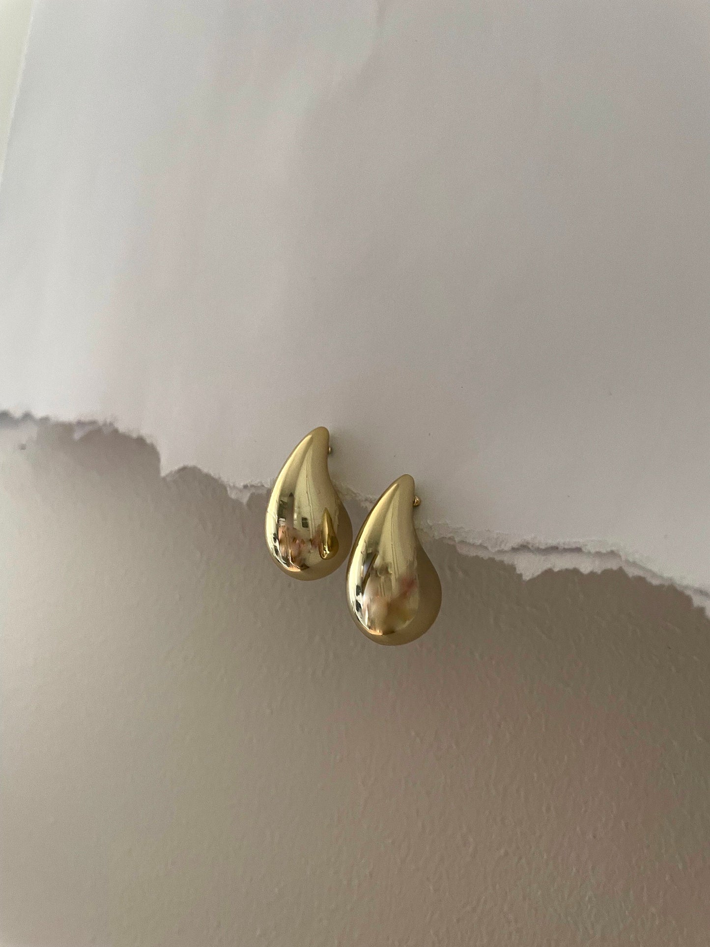 Chunky Gold Teardrop Earrings, Bottega Drop earrings, Gold Kylie earrings, 18K Gold plated Chunky Hoops